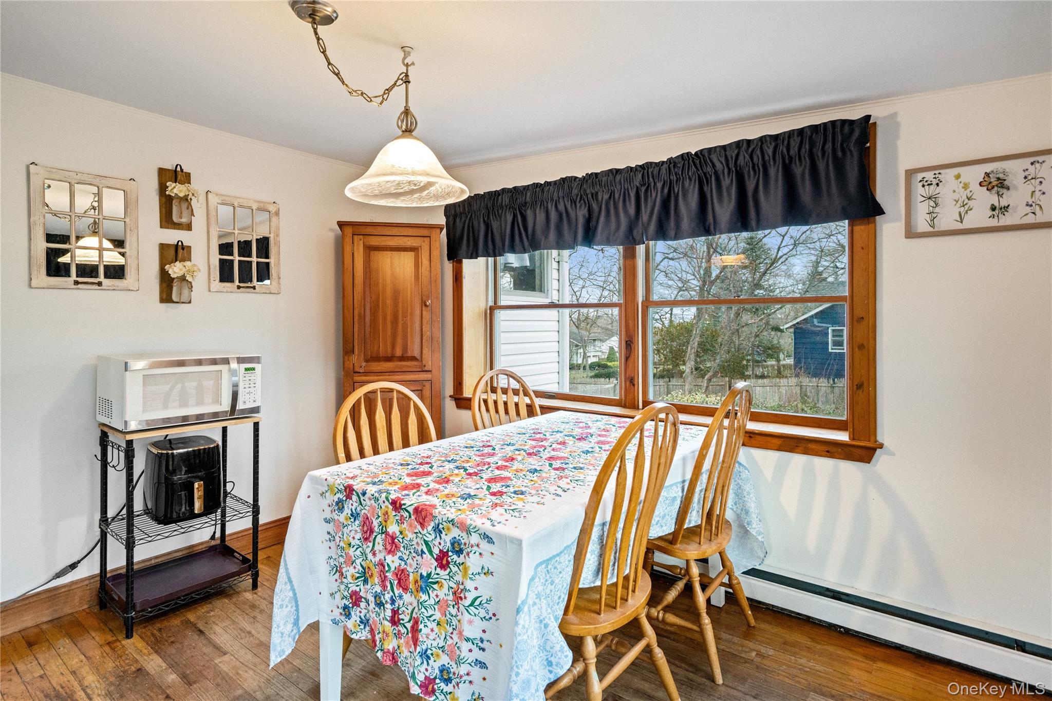 Single Family Lookout  Suffolk County, NY 11789, MLS-960147-11