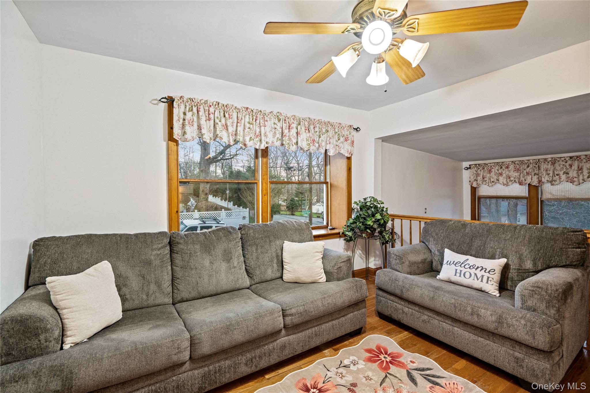 Single Family Lookout  Suffolk County, NY 11789, MLS-960147-17