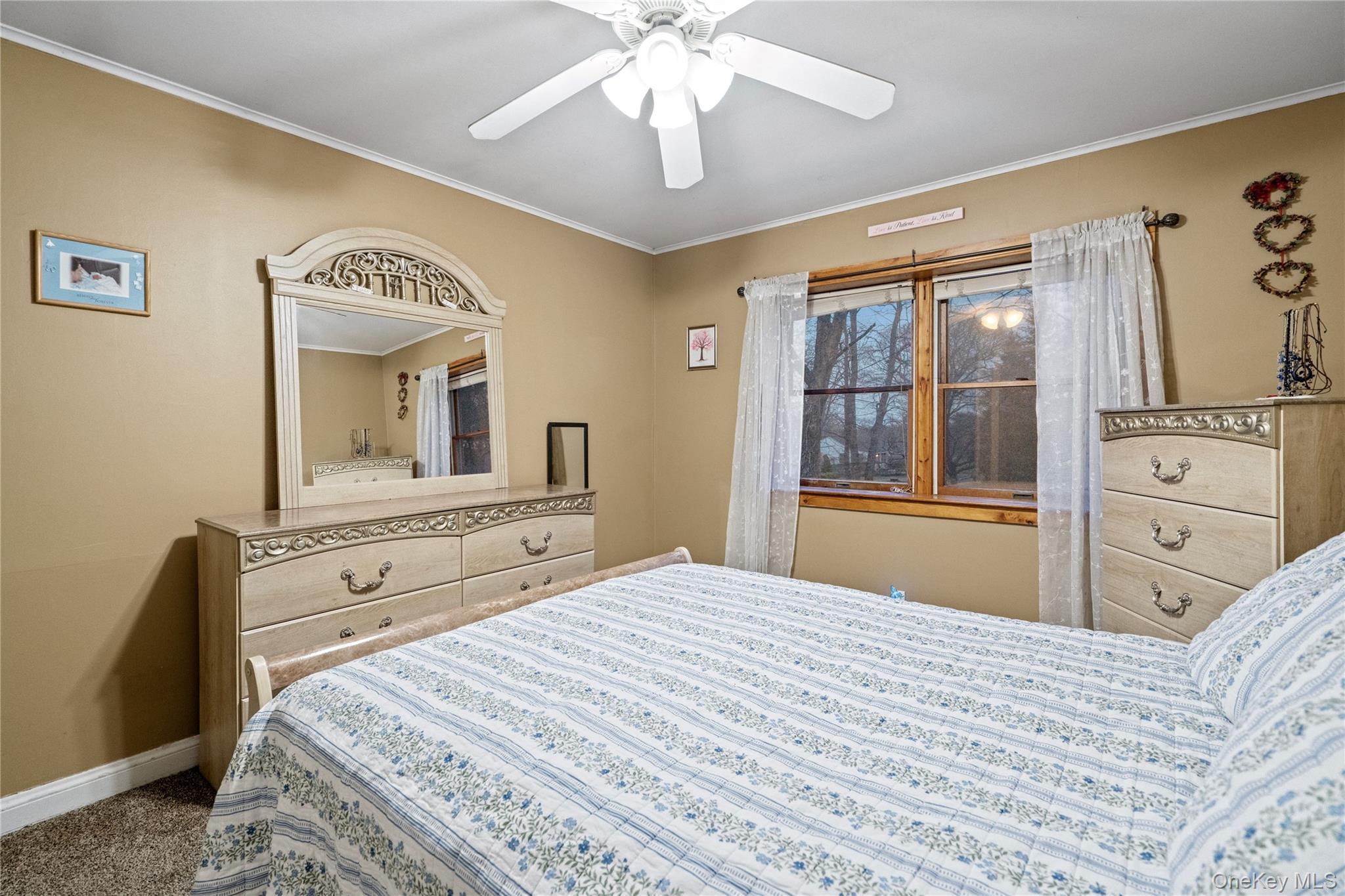 Single Family Lookout  Suffolk County, NY 11789, MLS-960147-21