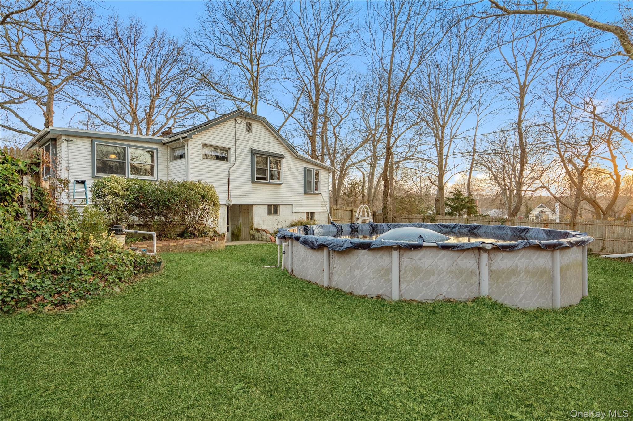 Single Family Lookout  Suffolk County, NY 11789, MLS-960147-29