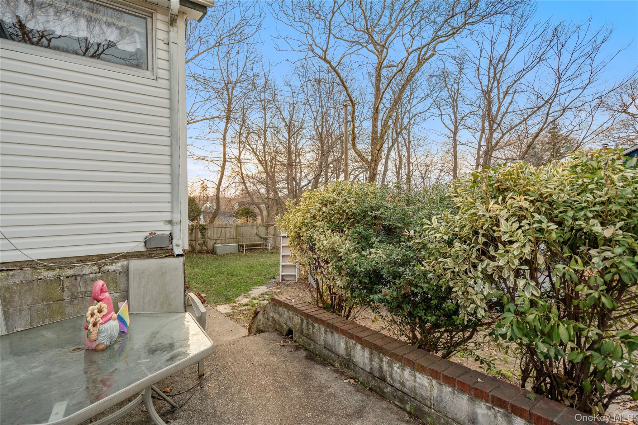 Single Family Lookout  Suffolk County, NY 11789, MLS-960147-30