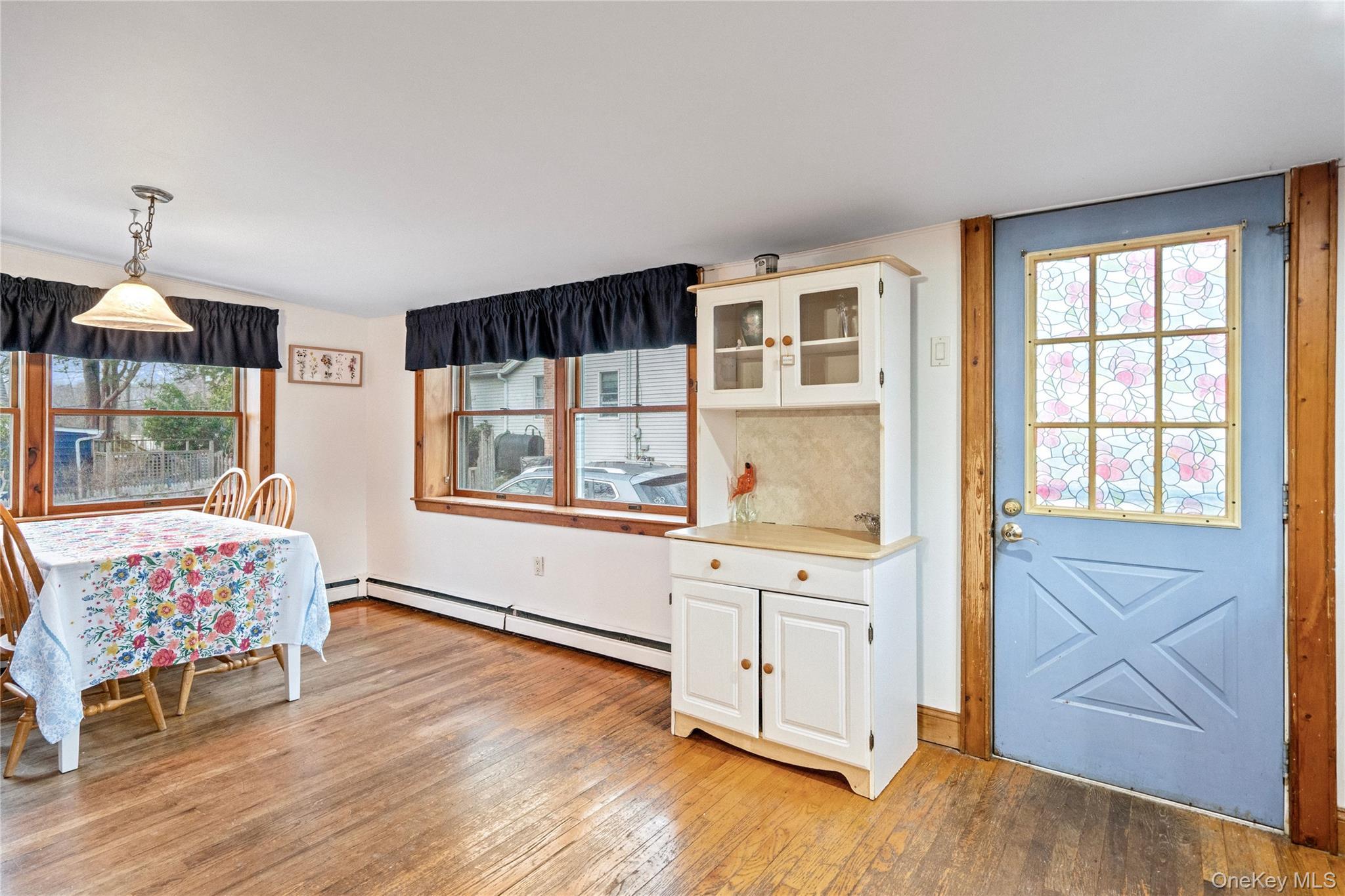 Single Family Lookout  Suffolk County, NY 11789, MLS-960147-6