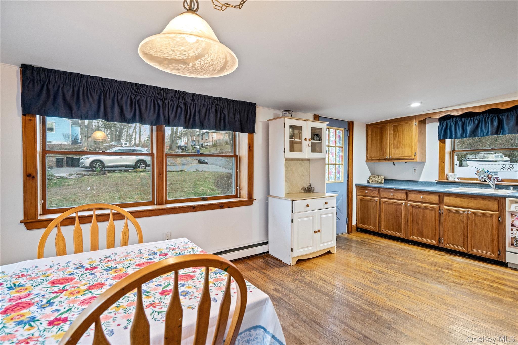 Single Family Lookout  Suffolk County, NY 11789, MLS-960147-9