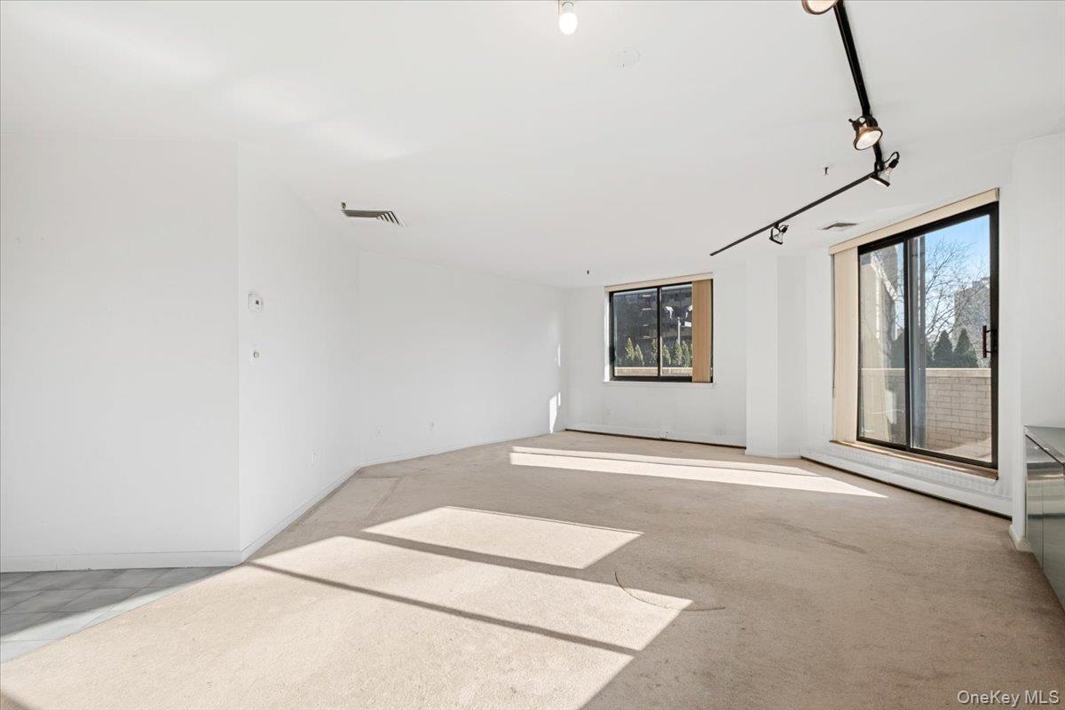 Condo Rockledge Westchester County, NY 10601, MLS-960153-15