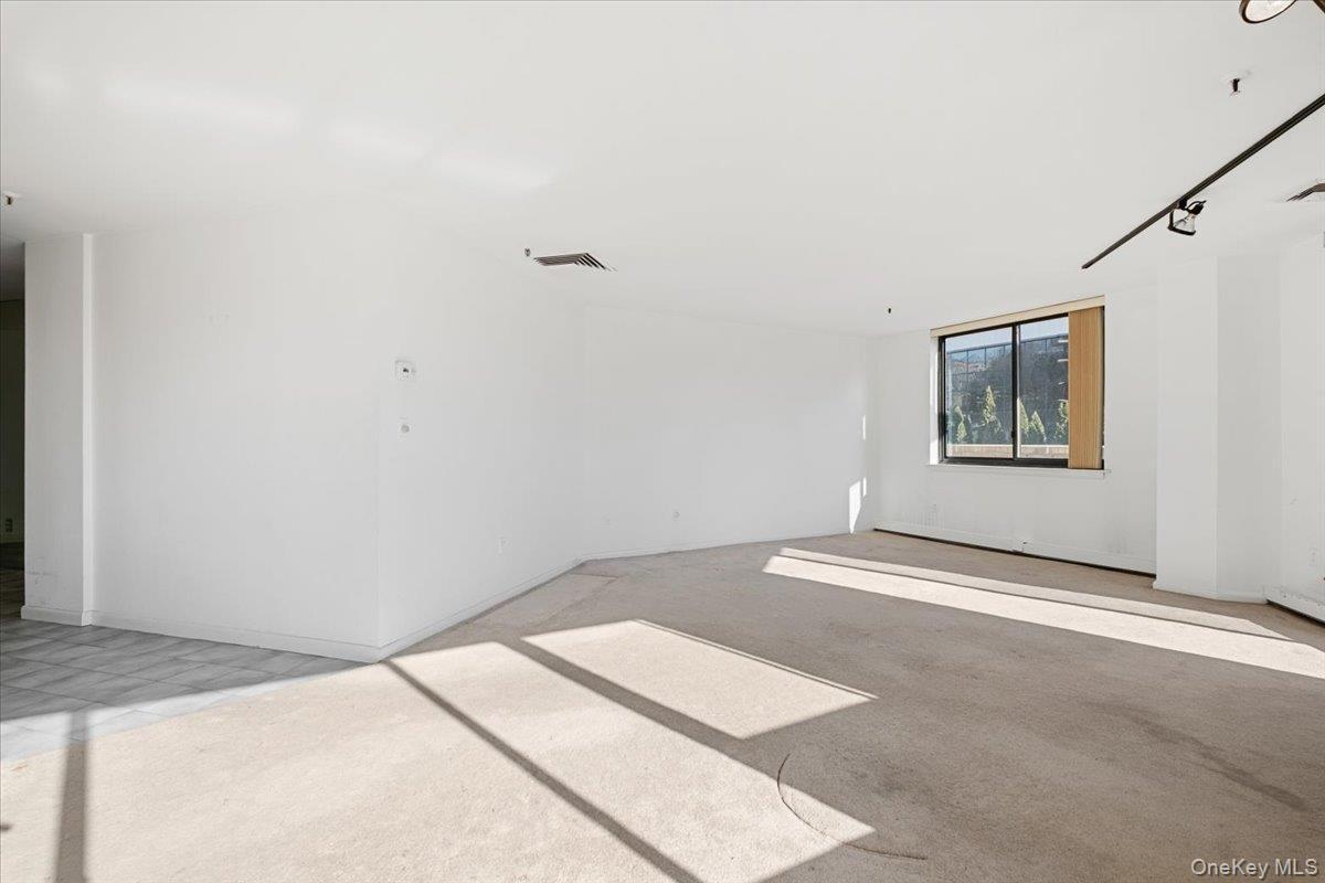 Condo Rockledge Westchester County, NY 10601, MLS-960153-16