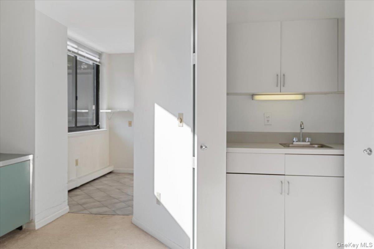 Condo Rockledge Westchester County, NY 10601, MLS-960153-20