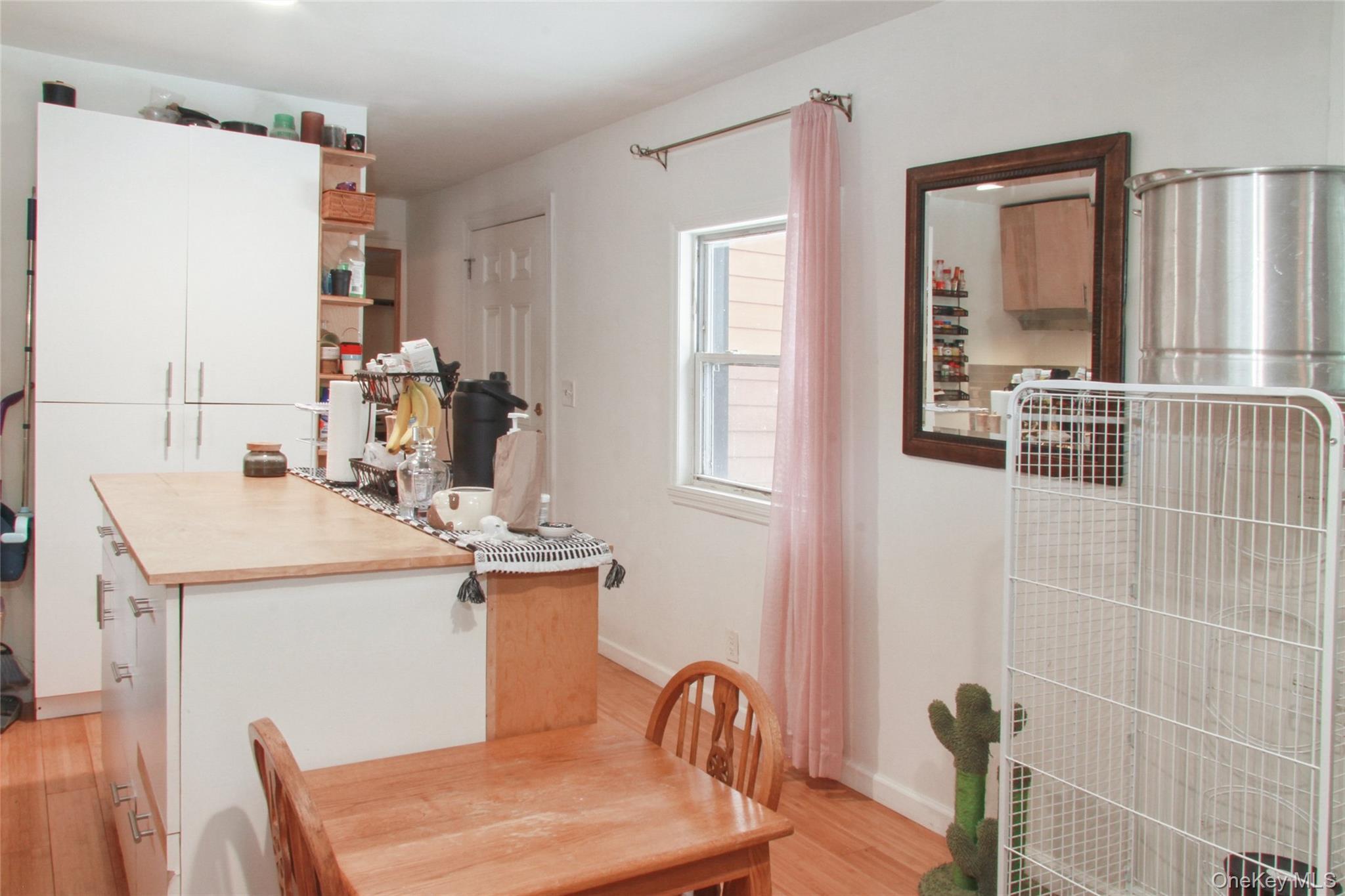 Single Family State  Suffolk County, NY 11798, MLS-960164-8