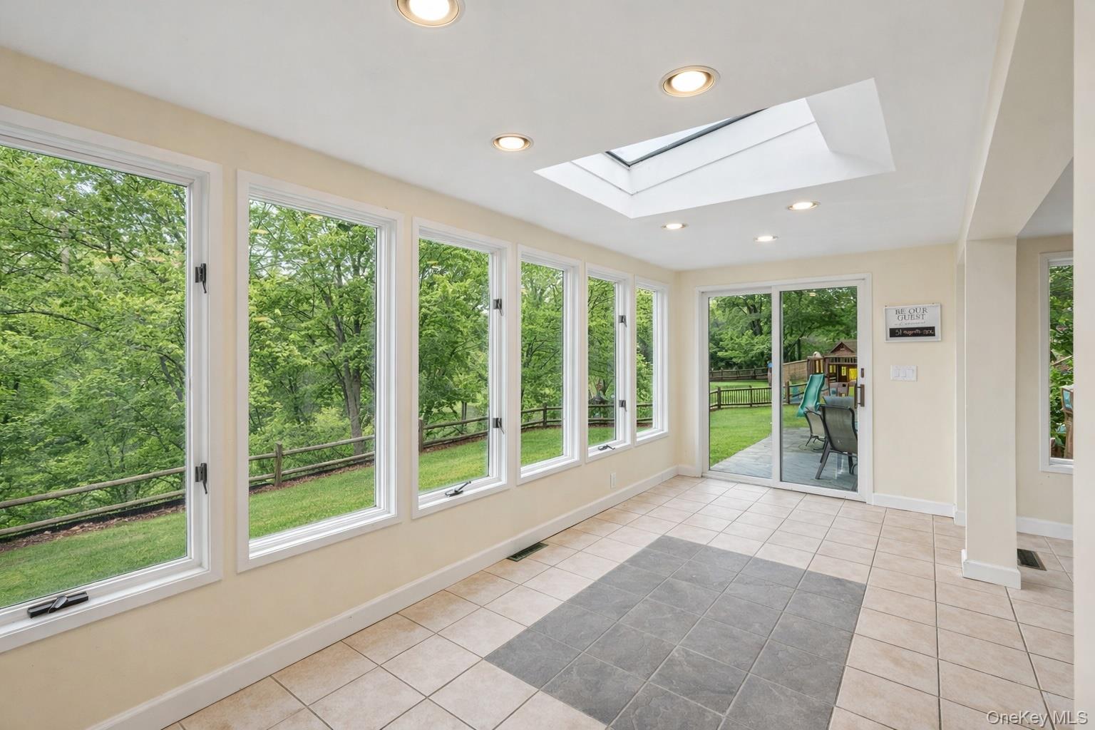 Single Family Juengstville  Westchester County, NY 10519, MLS-960175-14