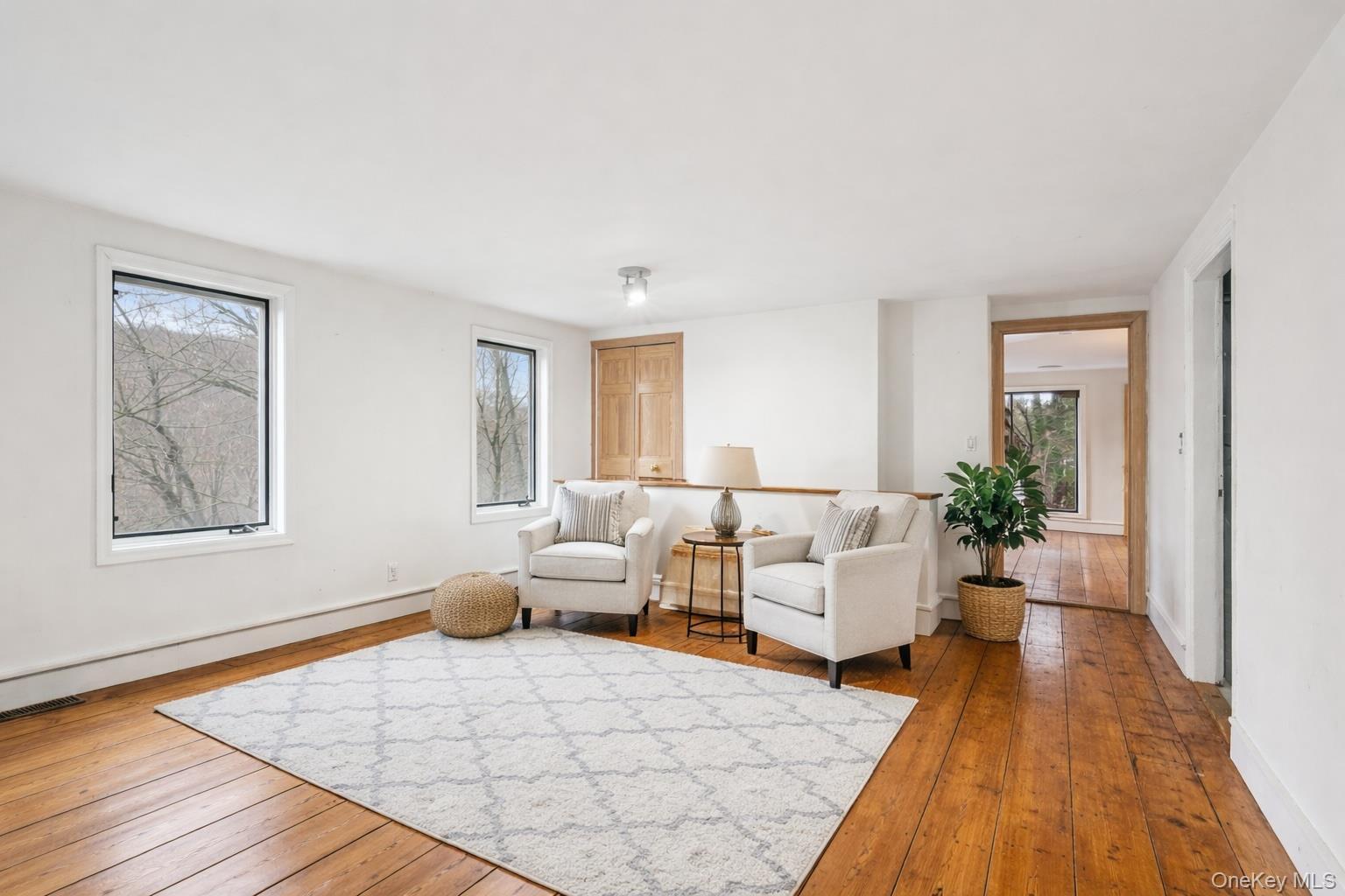 Single Family Juengstville  Westchester County, NY 10519, MLS-960175-25