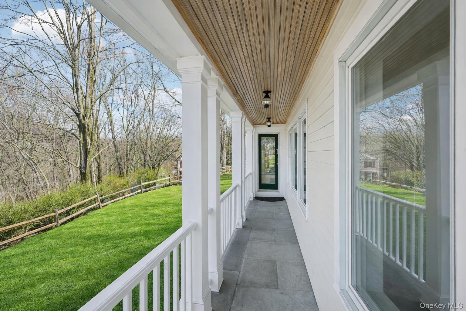 Single Family Juengstville  Westchester County, NY 10519, MLS-960175-4