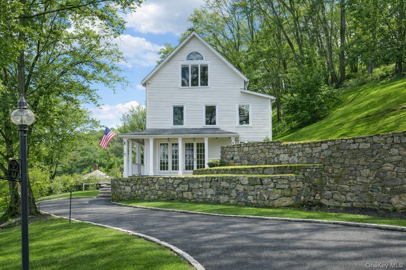 Single Family Juengstville  Westchester County, NY 10519, MLS-960175-7