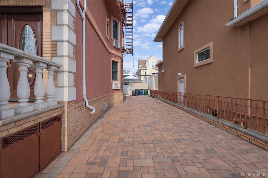 Single Family Bay Ridge  Brooklyn, NY 11228, MLS-960176-39