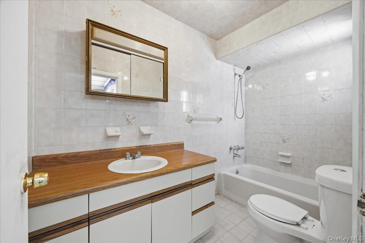 Single Family 126th  Queens, NY 11419, MLS-960194-11