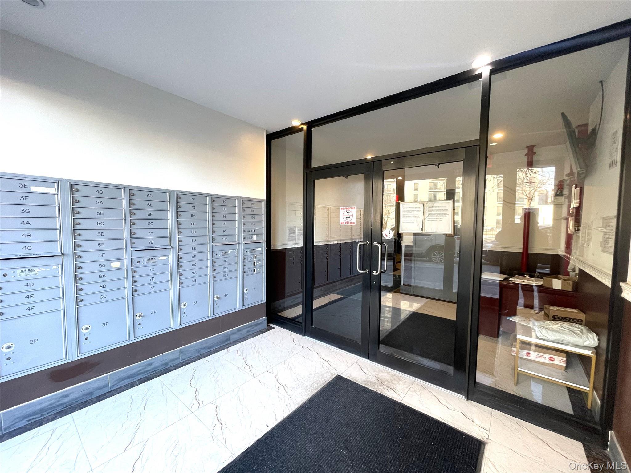 Condo Queens  Queens, NY 11377, MLS-960196-2