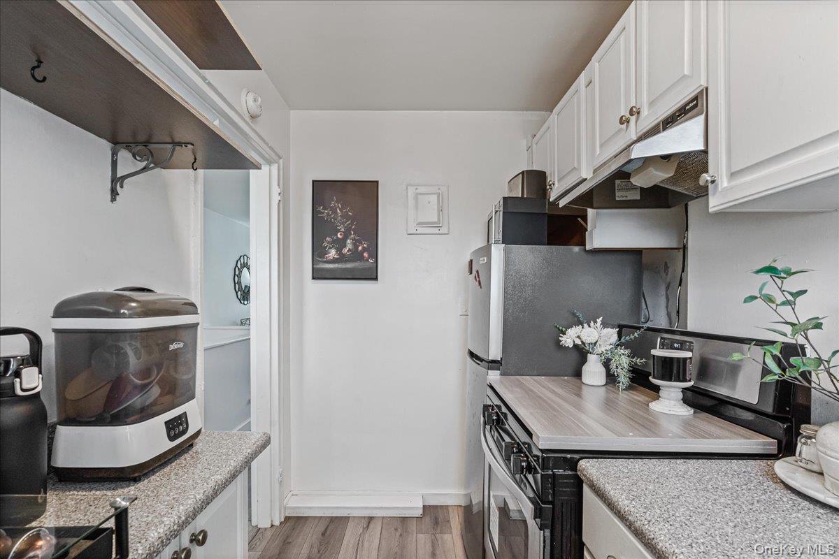 Coop Bell  Queens, NY 11364, MLS-960198-19