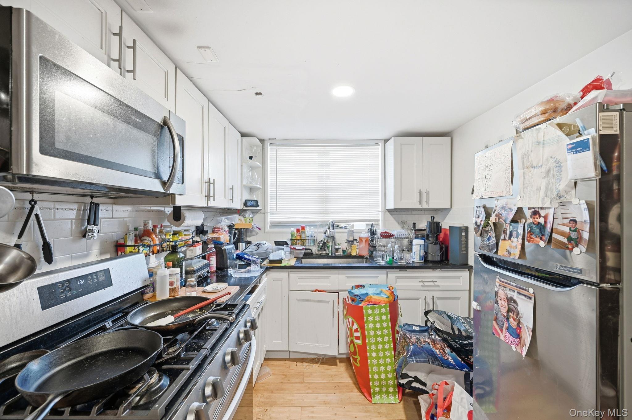 Single Family Neill  Bronx, NY 10461, MLS-960227-23