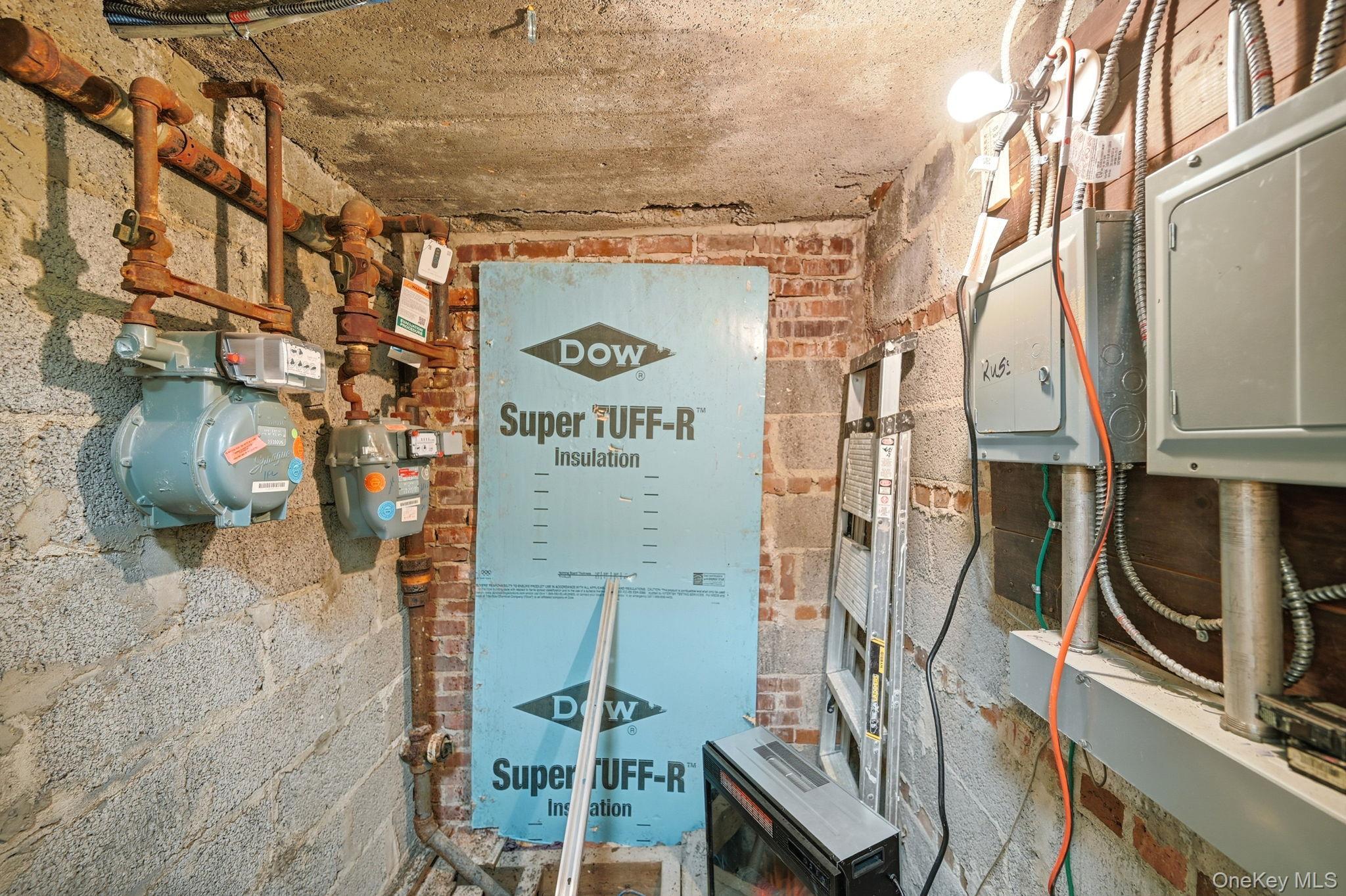 Single Family Neill  Bronx, NY 10461, MLS-960227-30