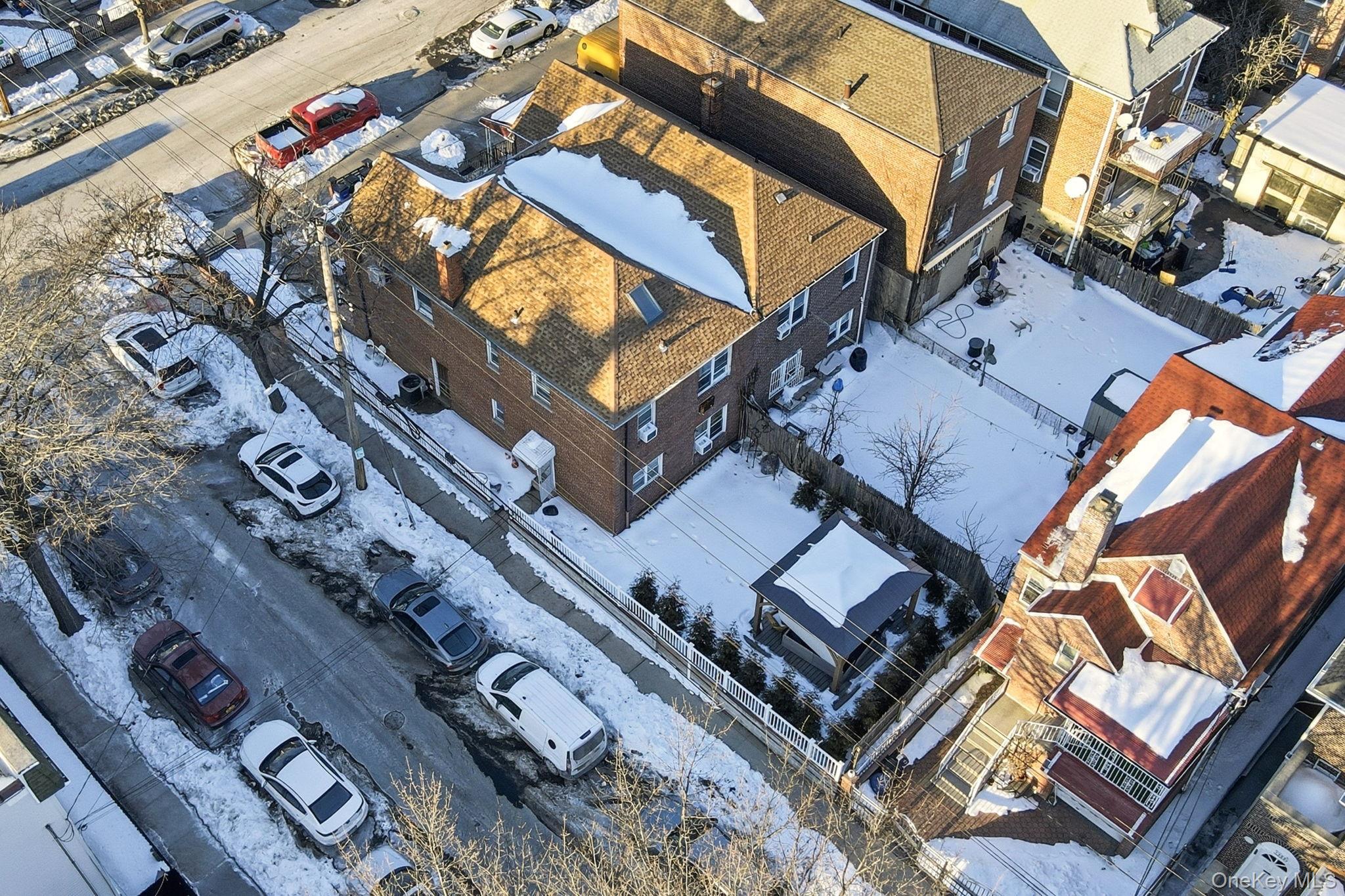 Single Family Neill  Bronx, NY 10461, MLS-960227-39