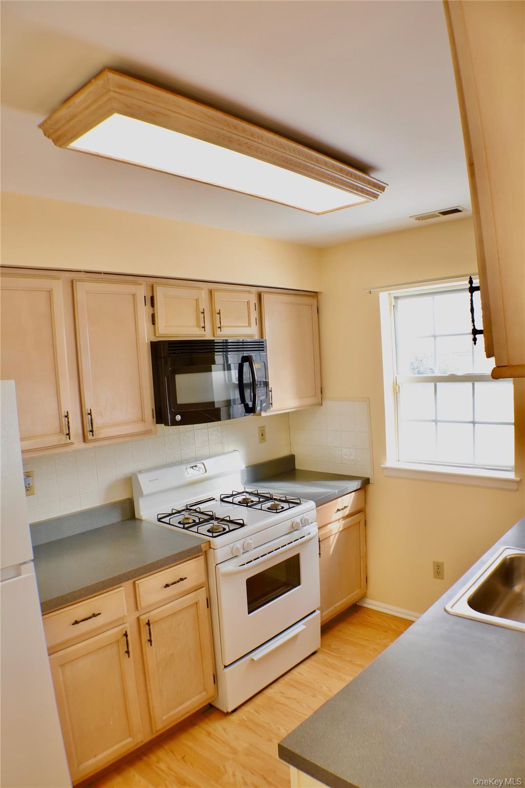 Single Family Gazebo Orange County, NY 12553, MLS-960228-4