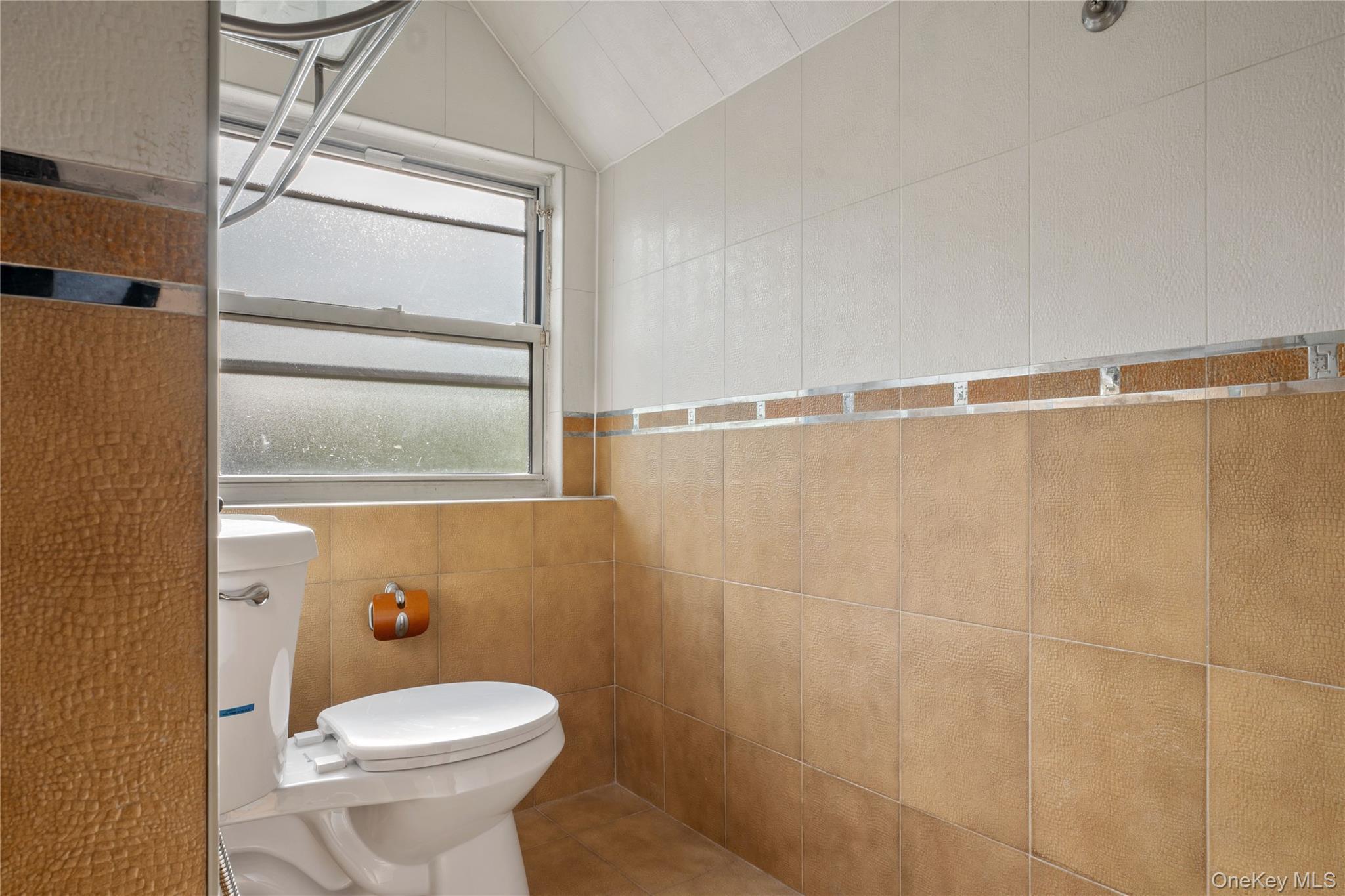 Single Family 188th Queens, NY 11366, MLS-960237-20