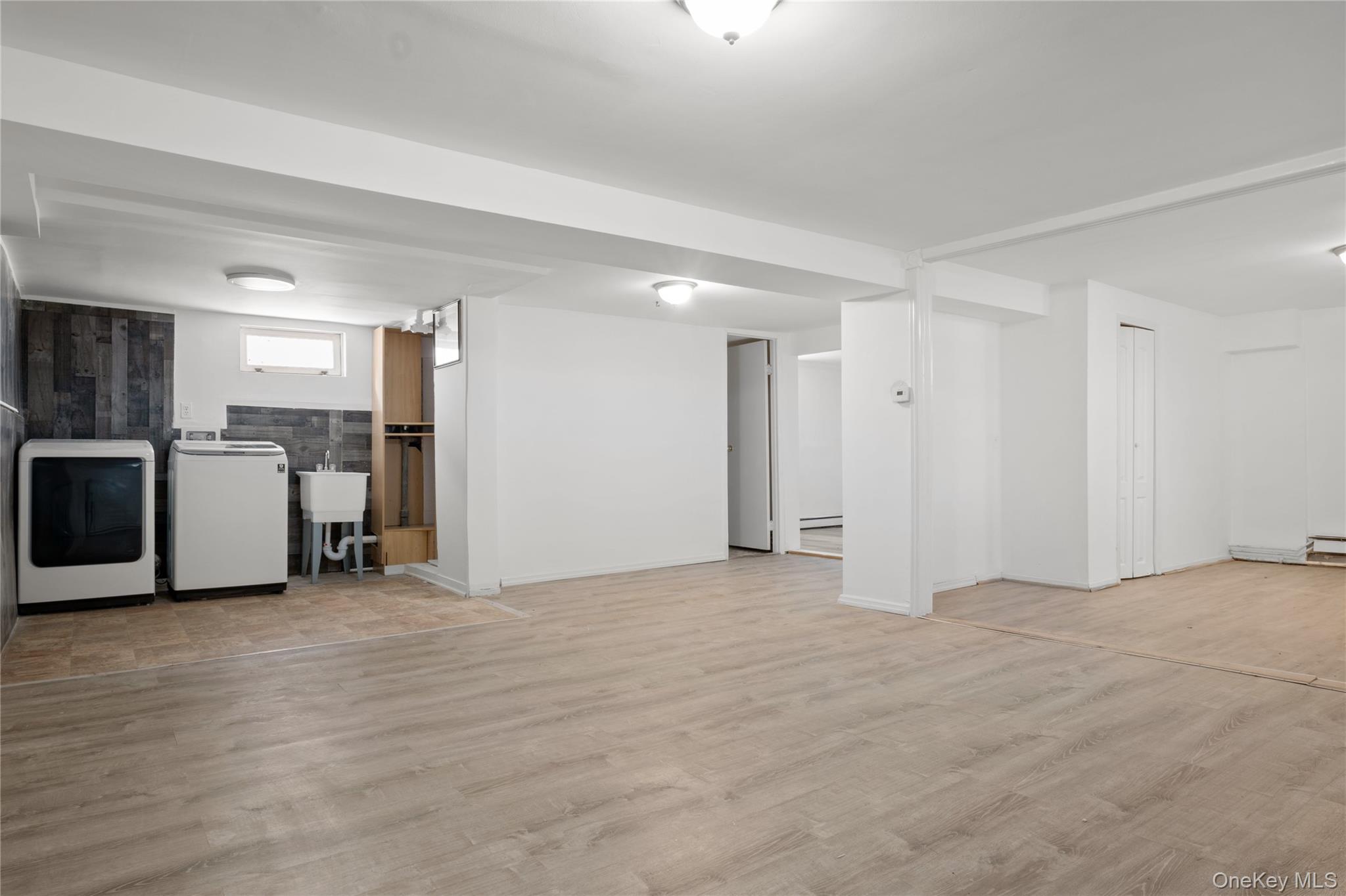 Single Family 188th Queens, NY 11366, MLS-960237-22