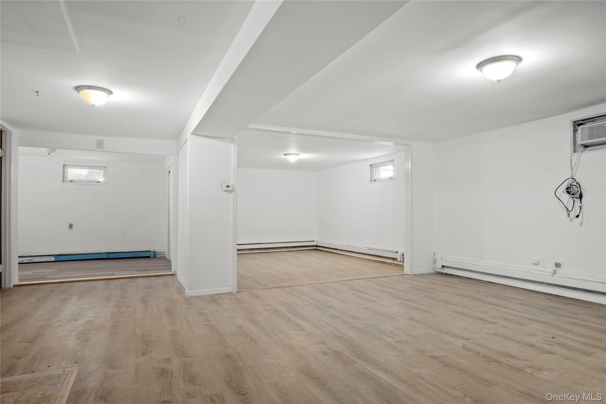 Single Family 188th Queens, NY 11366, MLS-960237-23