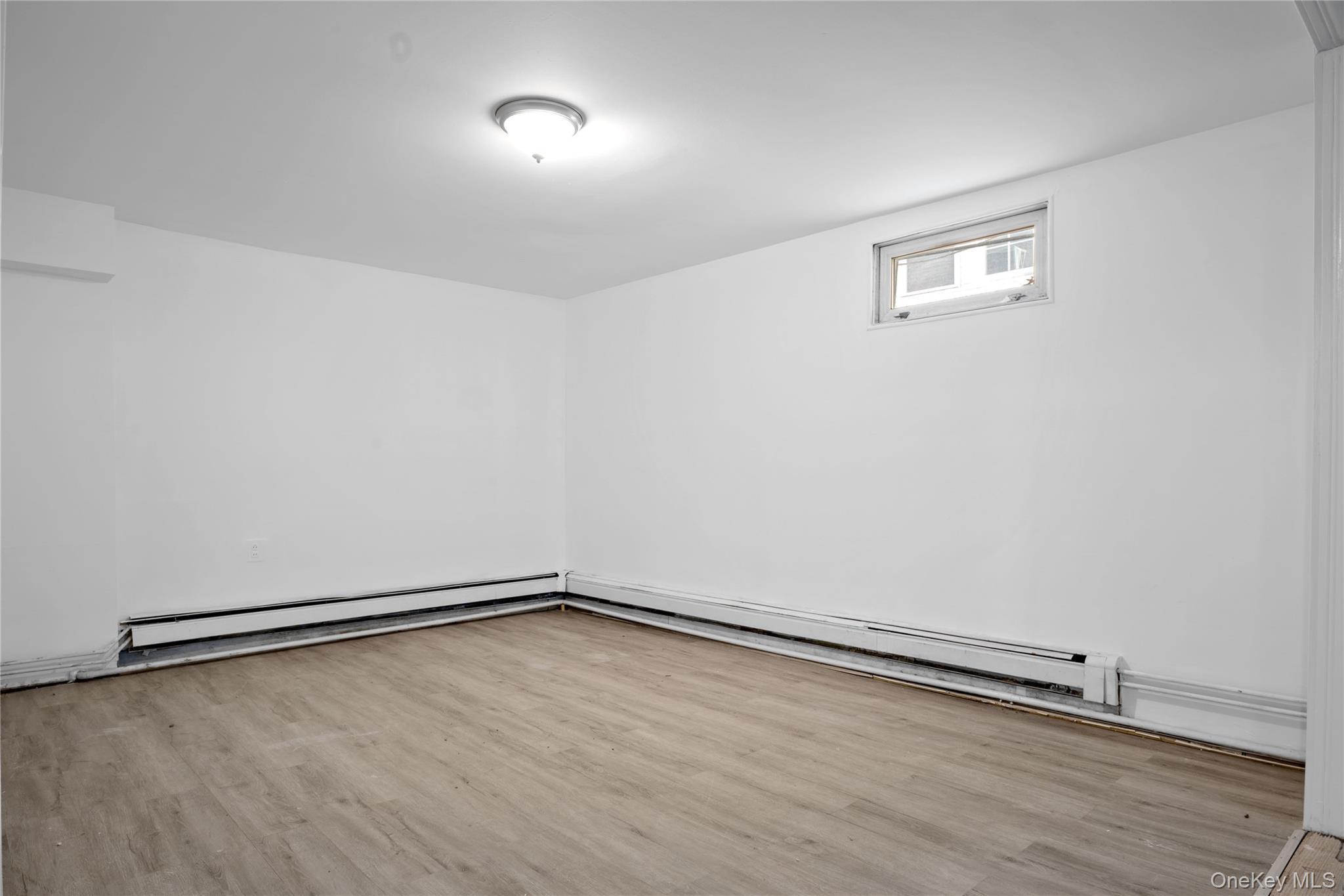 Single Family 188th Queens, NY 11366, MLS-960237-24