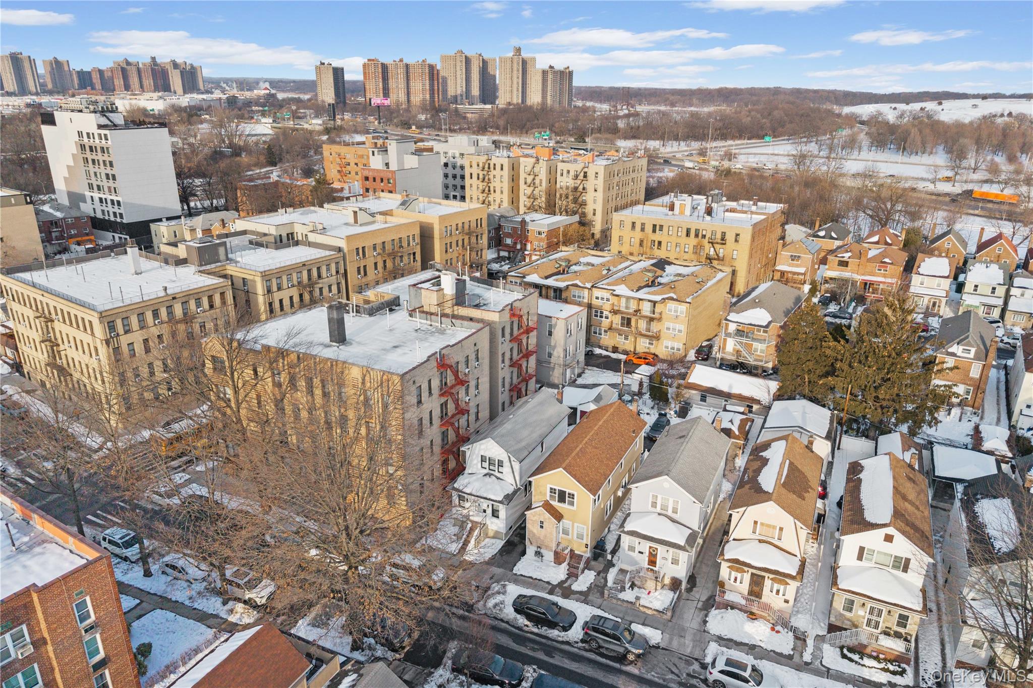 Single Family Saint Paul  Bronx, NY 10461, MLS-960239-31