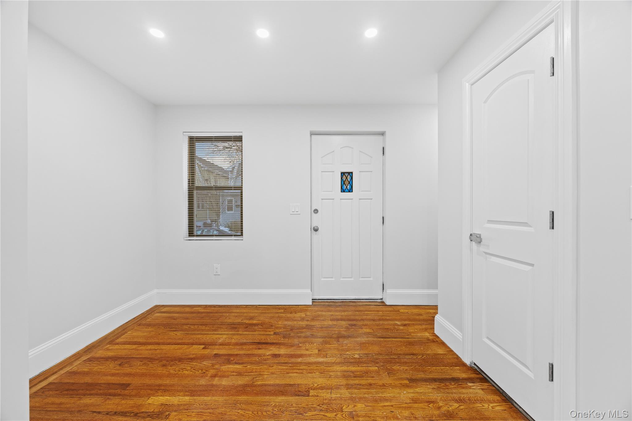 Single Family Saint Paul  Bronx, NY 10461, MLS-960239-5