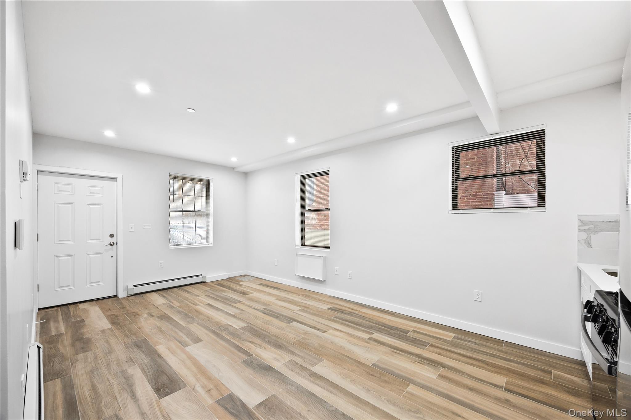 Single Family Morris Park  Bronx, NY 10460, MLS-960252-20