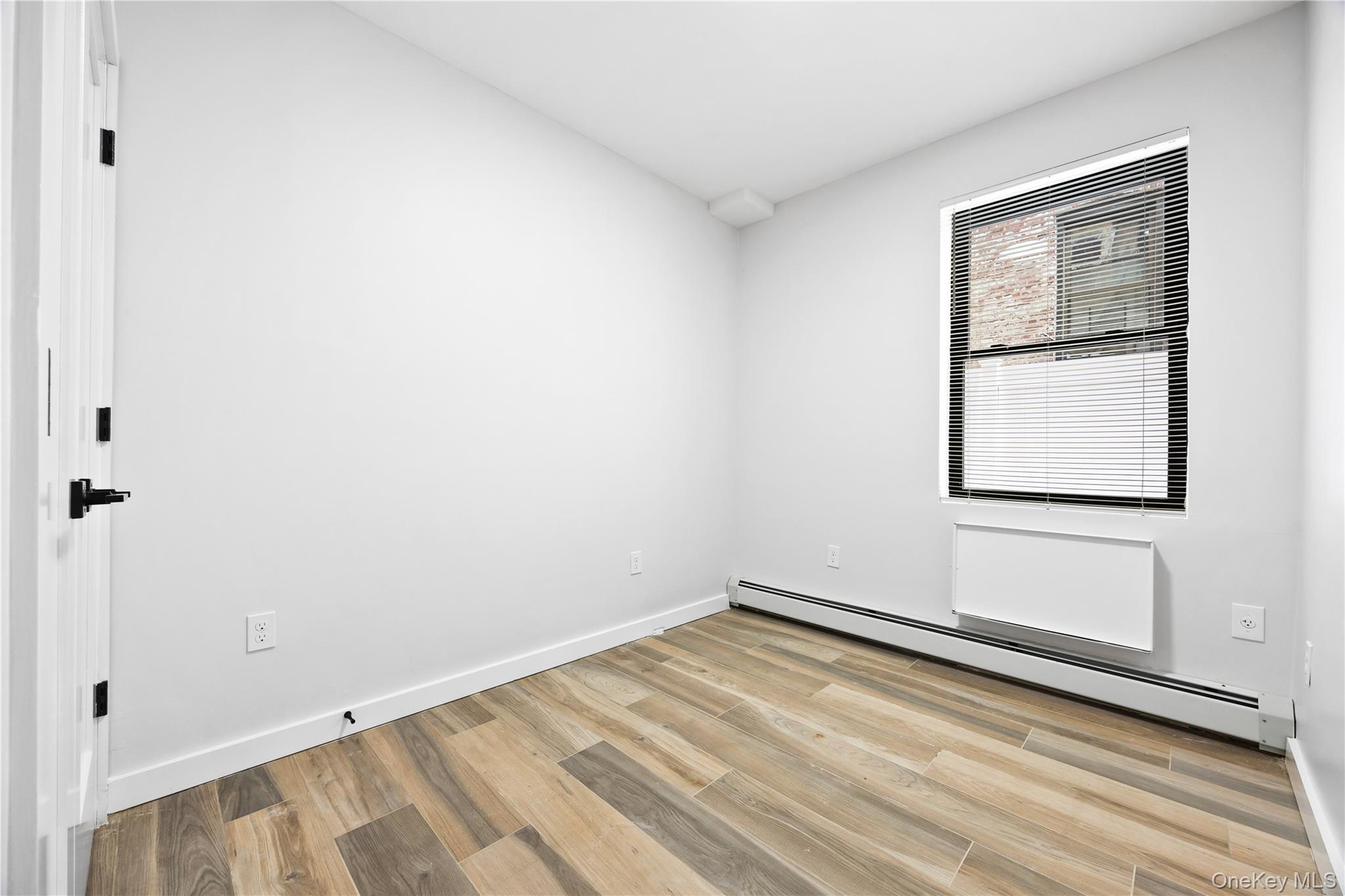 Single Family Morris Park  Bronx, NY 10460, MLS-960252-21