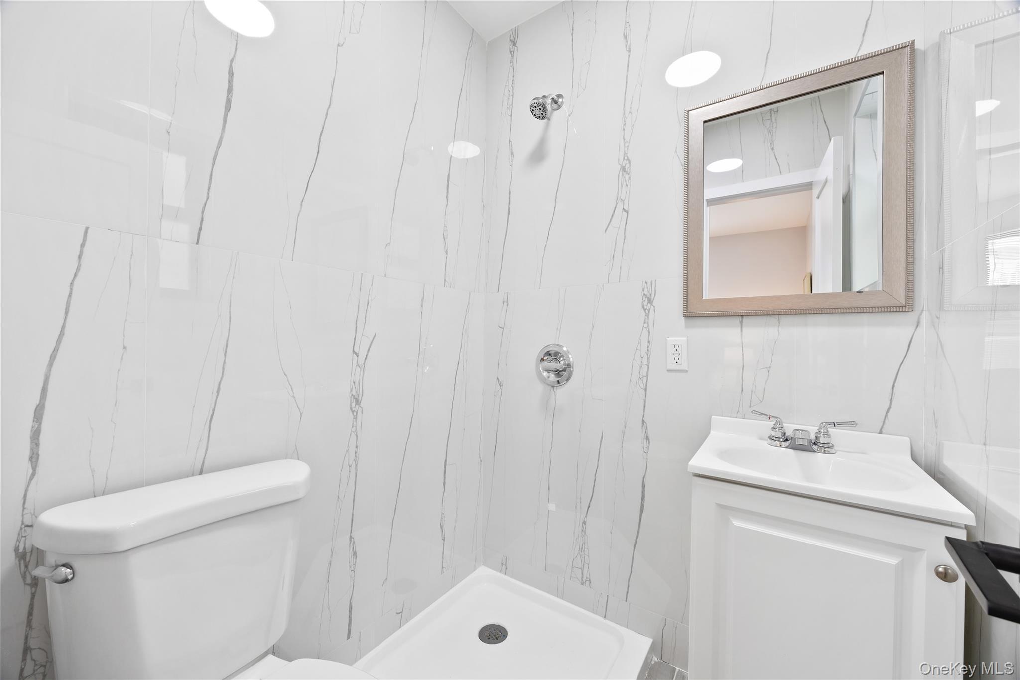 Single Family Morris Park  Bronx, NY 10460, MLS-960252-32