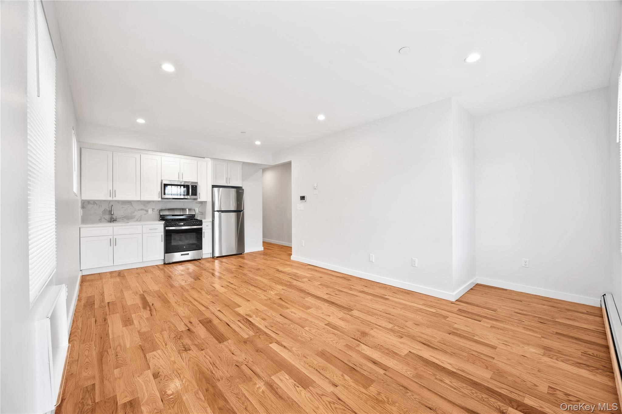 Single Family Morris Park  Bronx, NY 10460, MLS-960252-36