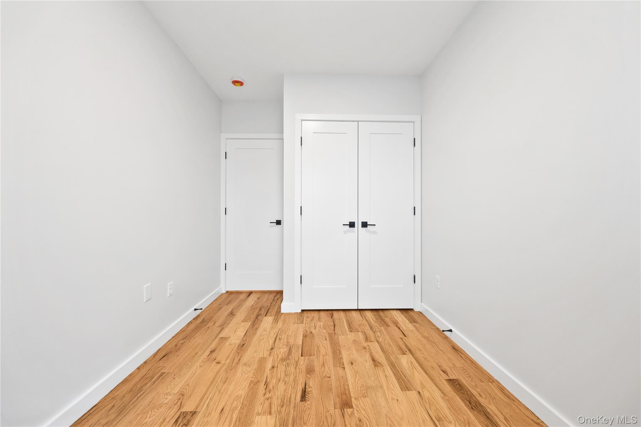 Single Family Morris Park  Bronx, NY 10460, MLS-960252-39