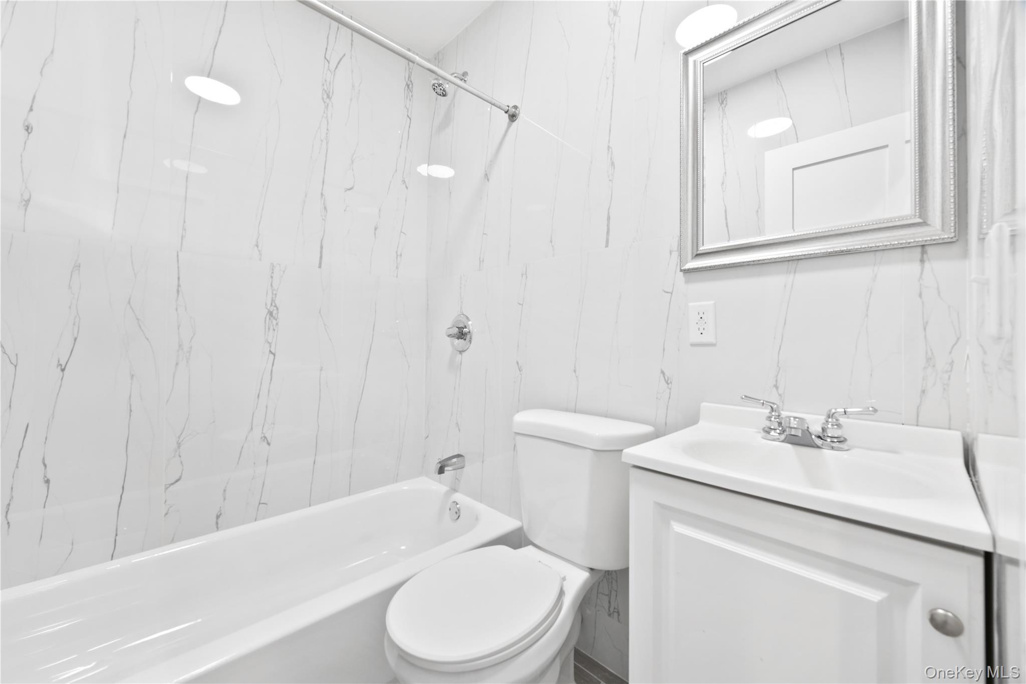 Single Family Morris Park  Bronx, NY 10460, MLS-960252-42