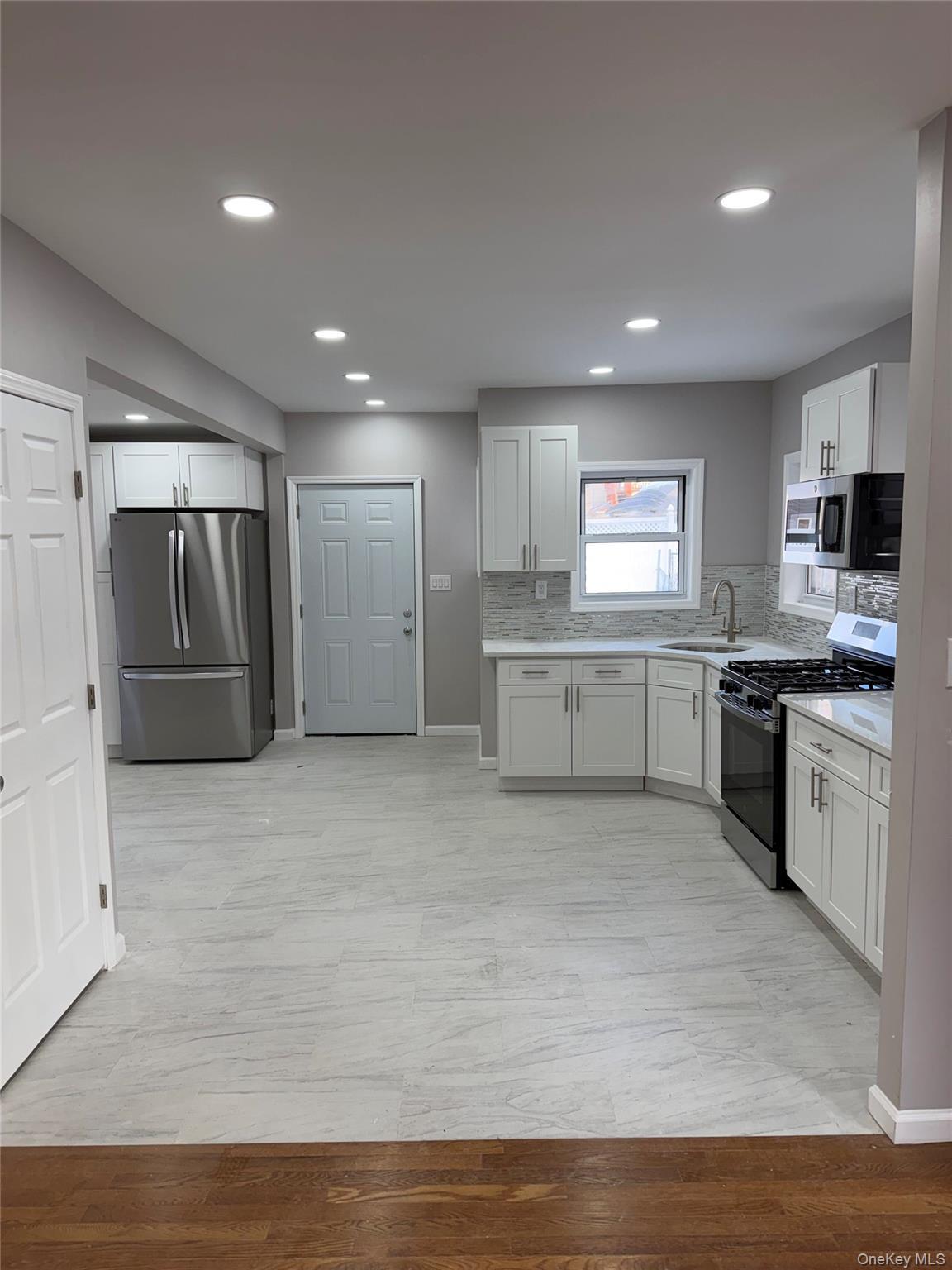 Single Family Eggert  Queens, NY 11691, MLS-960254-5