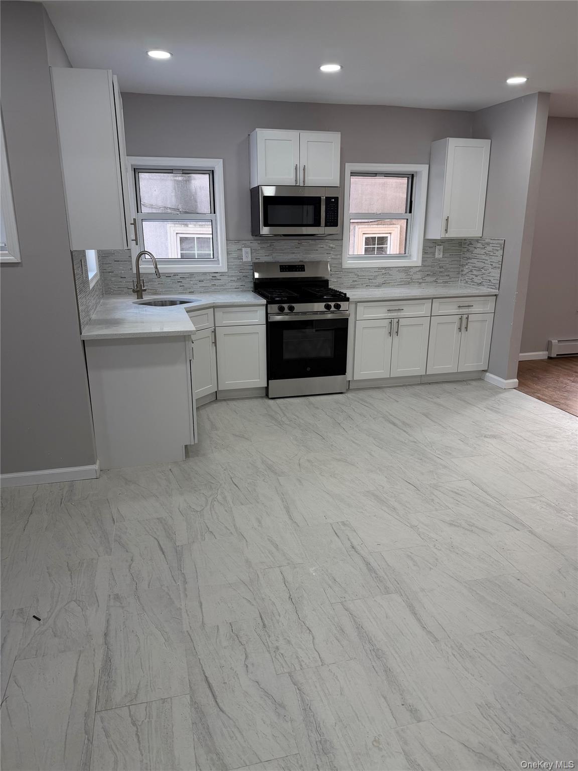 Single Family Eggert  Queens, NY 11691, MLS-960254-7