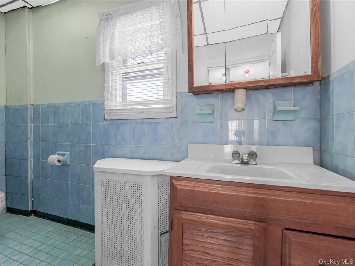 Single Family Hollis  Queens, NY 11429, MLS-960255-14