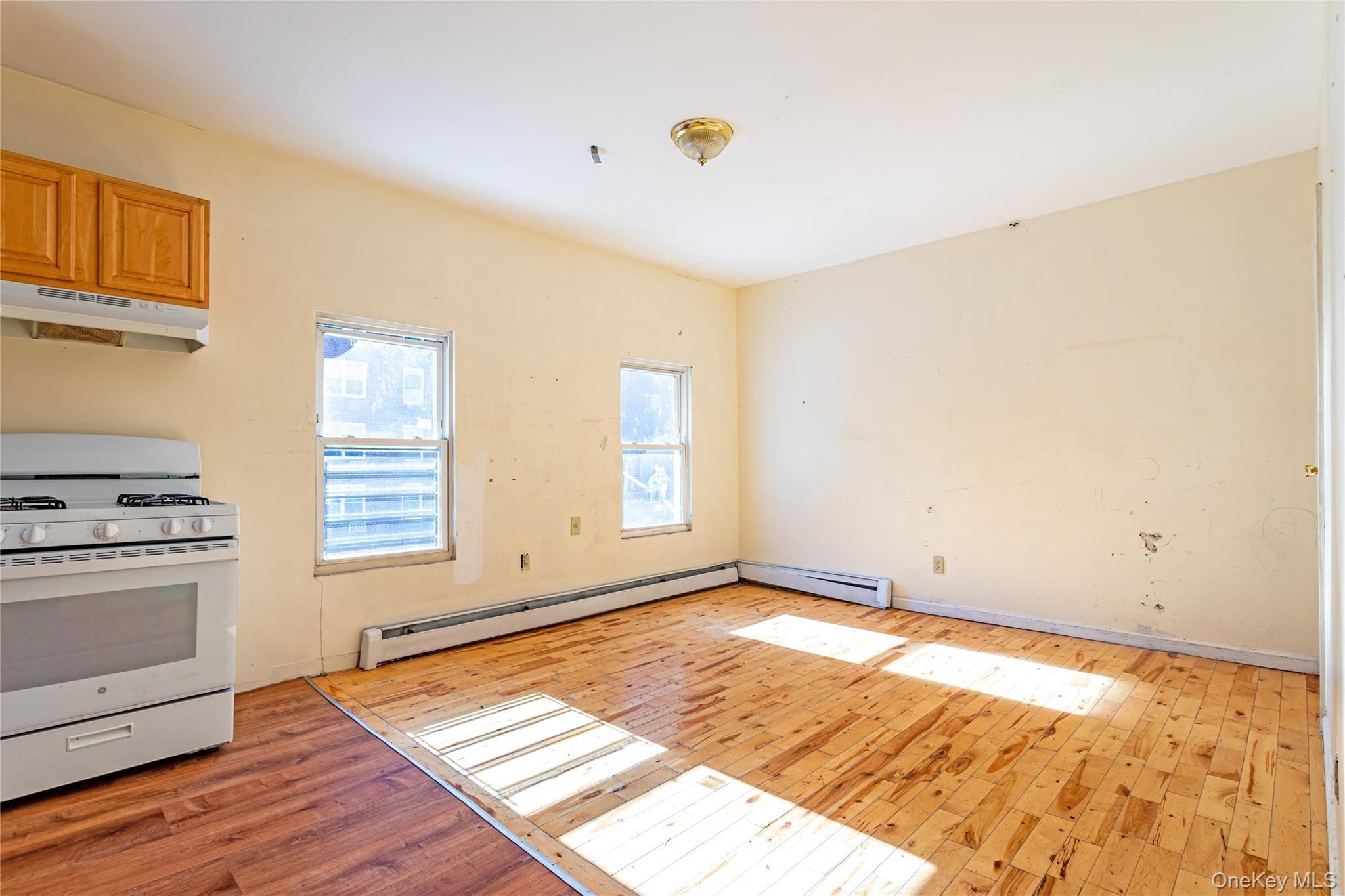 Single Family Roff  Staten Island, NY 10304, MLS-960280-12