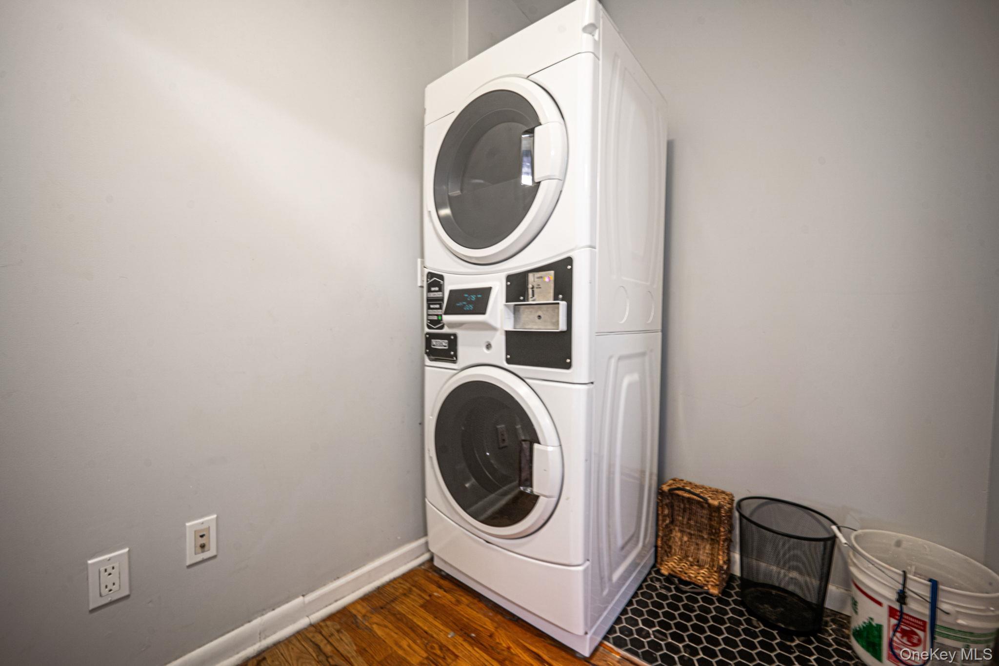 Single Family 26th  Brooklyn, NY 11232, MLS-960286-6