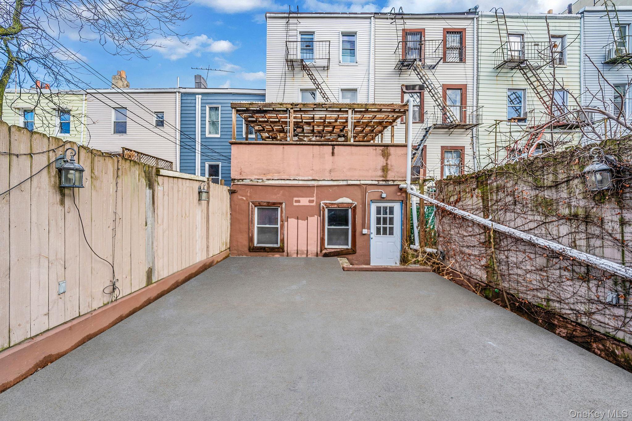 Single Family 26th  Brooklyn, NY 11232, MLS-960286-7
