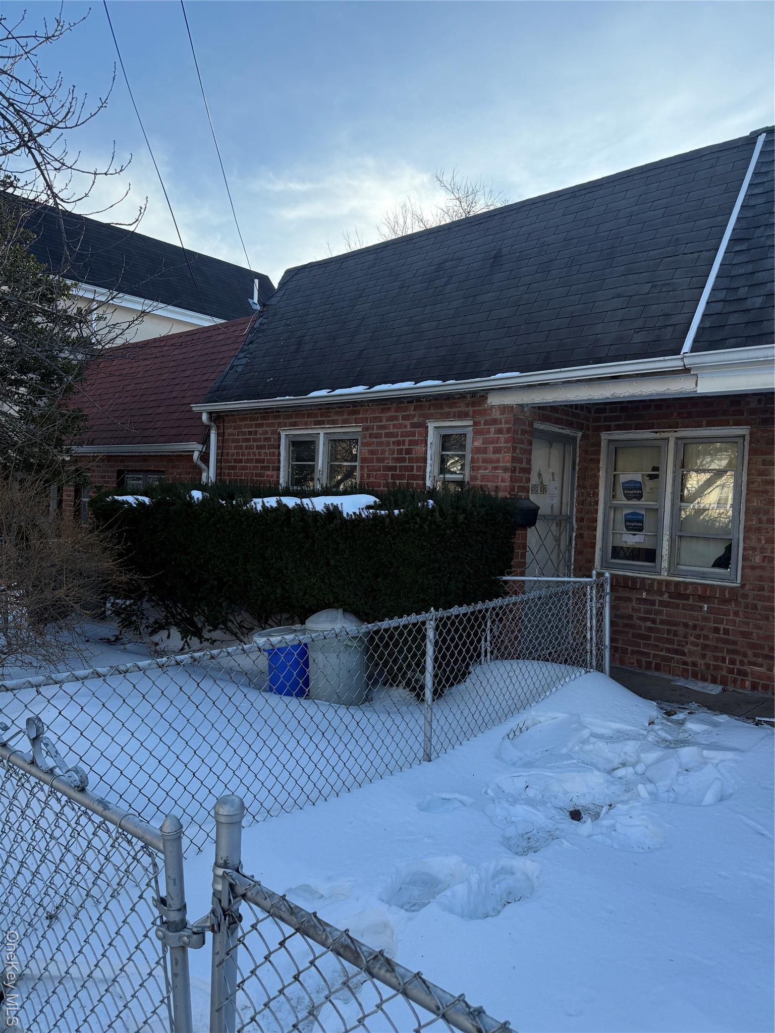 Single Family 215th  Queens, NY 11361, MLS-960301-4