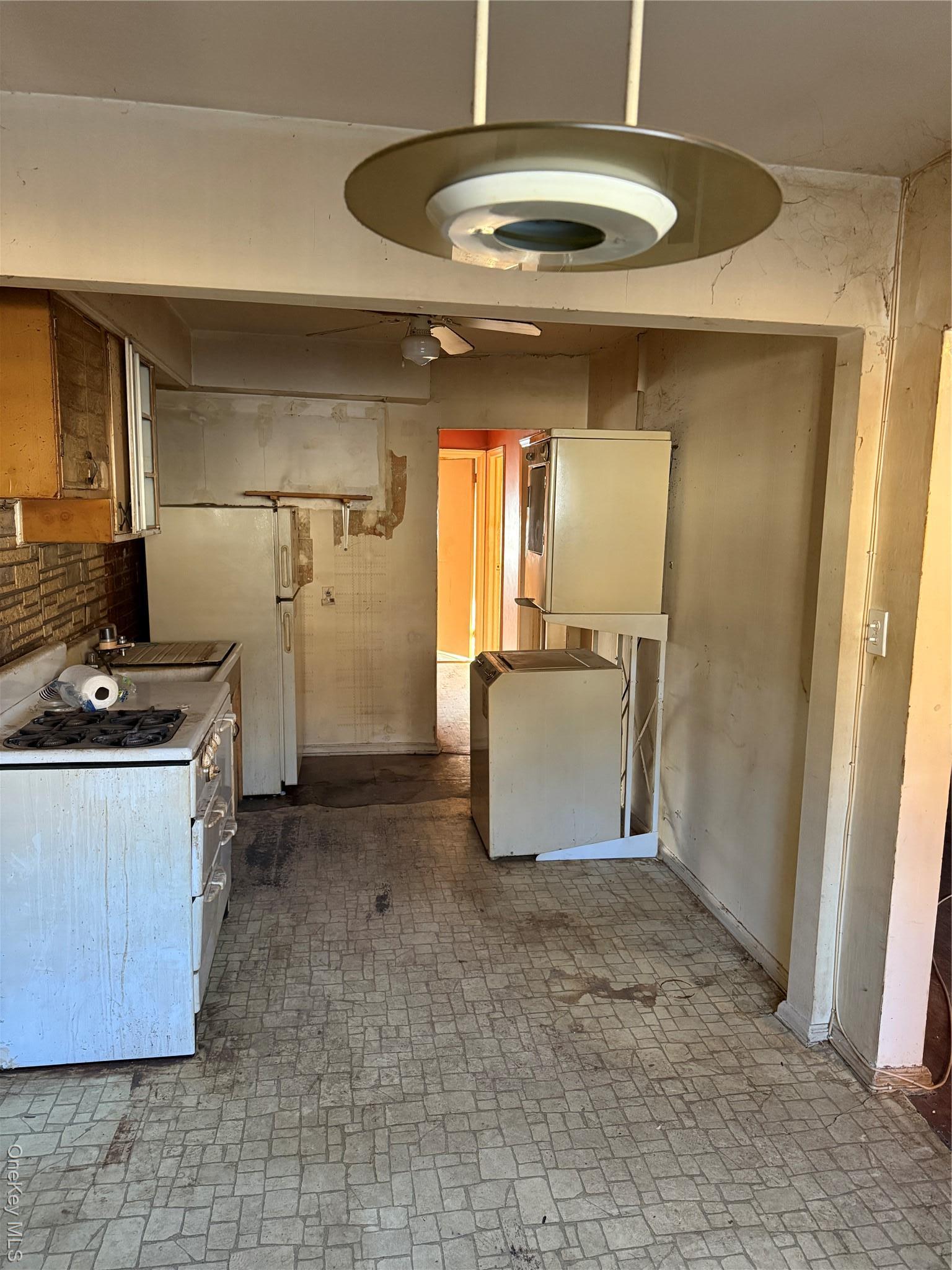 Single Family 215th  Queens, NY 11361, MLS-960301-9