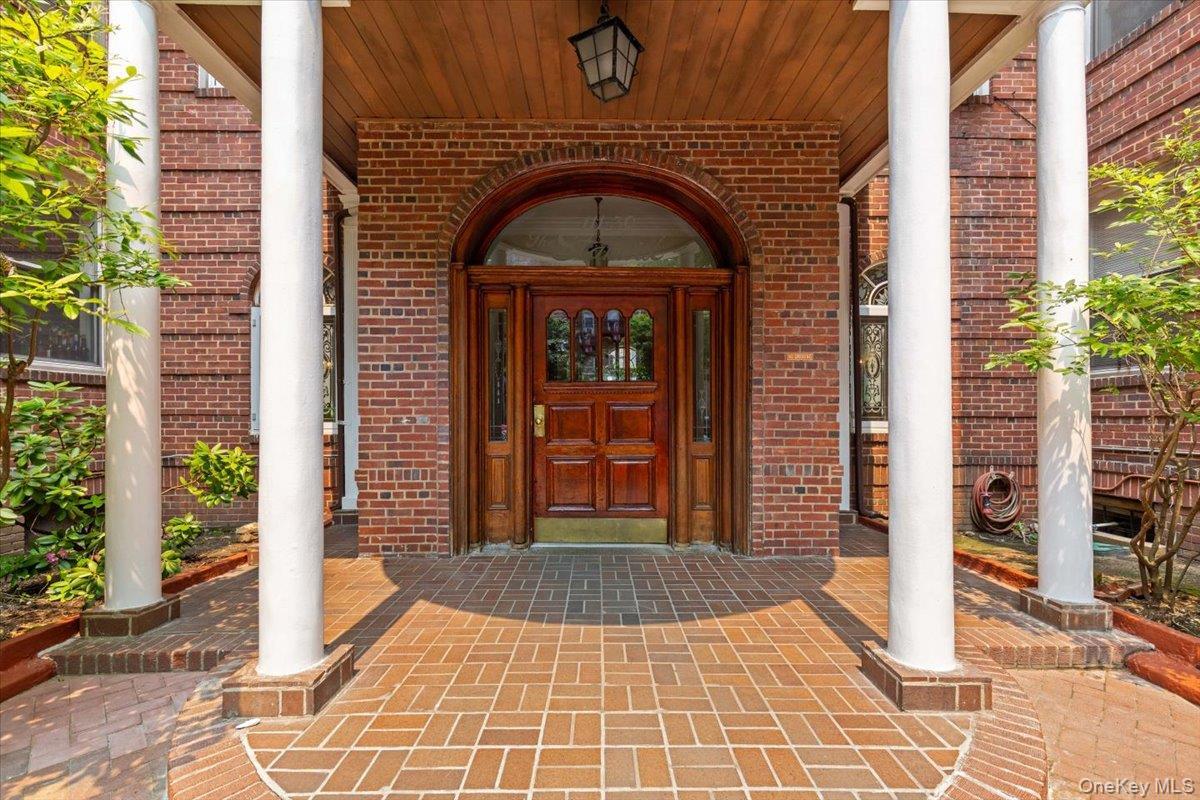 Coop 76th  Queens, NY 11375, MLS-960315-2