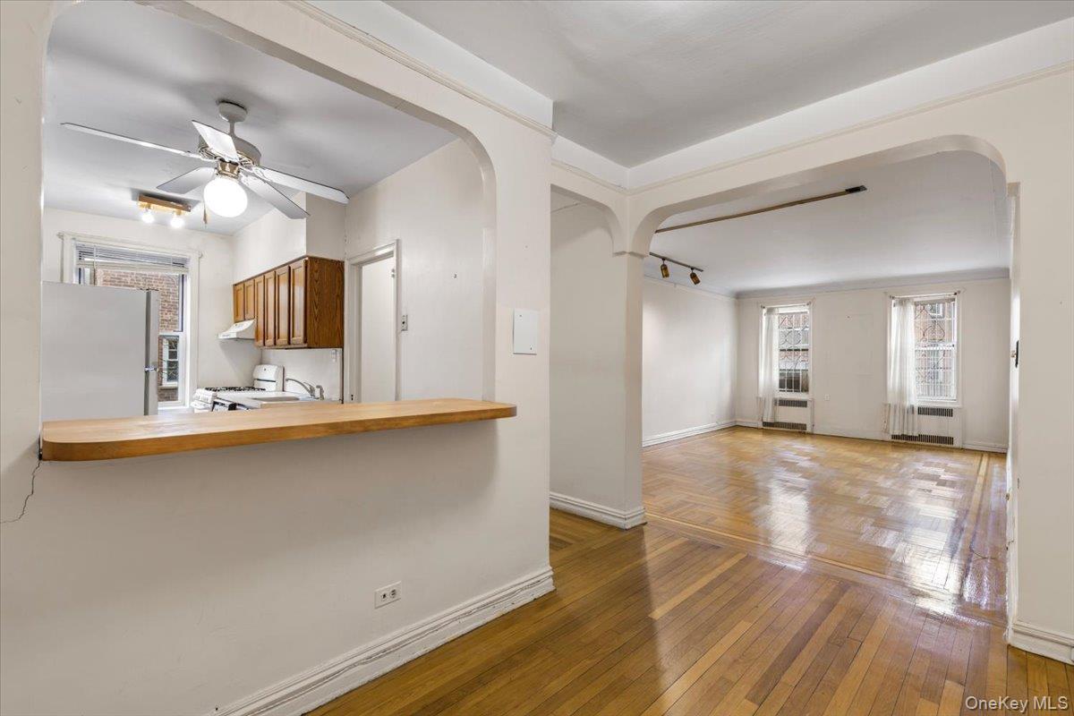 Coop 76th  Queens, NY 11375, MLS-960315-8