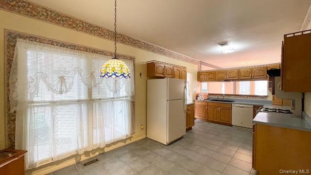 Condo Willow Ridge Suffolk County, NY 11787, MLS-960338-16