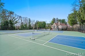 Condo Willow Ridge Suffolk County, NY 11787, MLS-960338-24