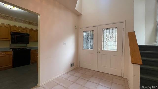 Condo Willow Ridge Suffolk County, NY 11787, MLS-960338-25