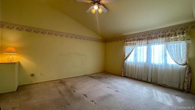 Condo Willow Ridge Suffolk County, NY 11787, MLS-960338-7