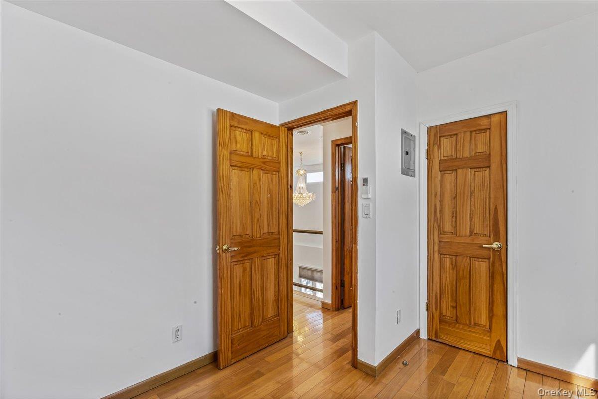 Single Family 9th  Queens, NY 11357, MLS-960348-18